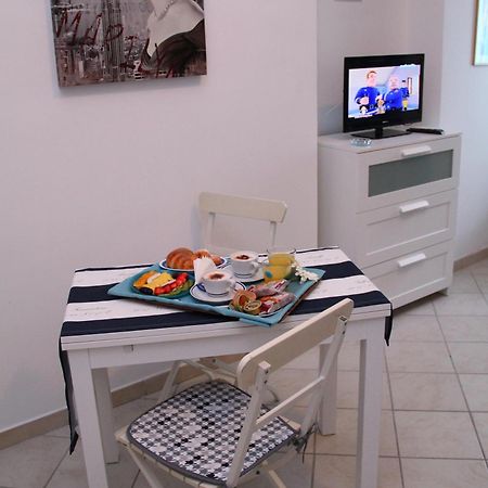 B&B Darsena Pozzuoli Exteriör bild