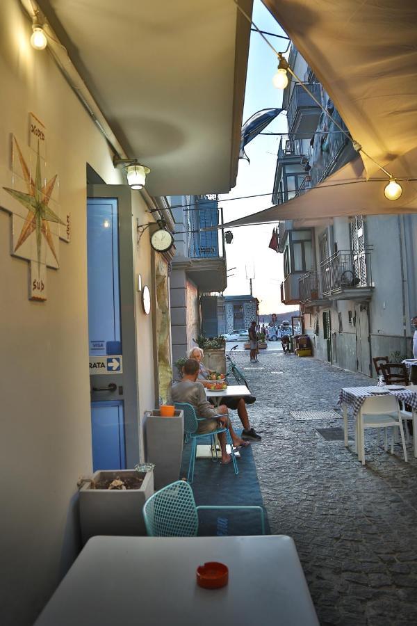 B&B Darsena Pozzuoli Exteriör bild