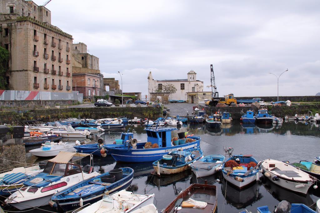 B&B Darsena Pozzuoli Exteriör bild